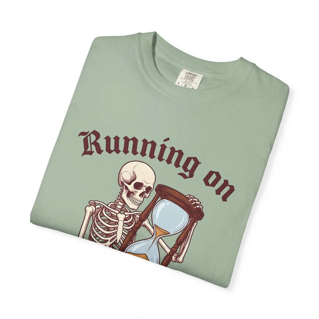 Skeleton Hourglass T-Shirt Funny Goth Gift Women Cartoon T-Shirt Timeglass T-Shirt Humor Fan Comic T-Shirt Dark Graphic Vintage Sand T-Shirt