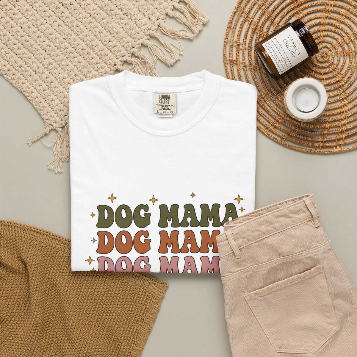 Old School Font T-Shirt Dog Mom Fauna Gift Women Retro T-Shirt Typography T-Shirt Dog Mom Fan Vintage T-Shirt Wildlife Graphic Funky Shining T-Shirt