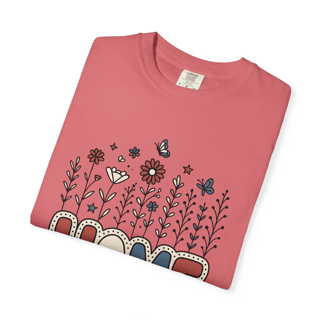 Floral Home Graphic T-Shirt America Patriotic Gift Women Boho T-Shirt Home Decor T-Shirt American Fan Bohemian T-Shirt Star Graphic Retro Butterfly