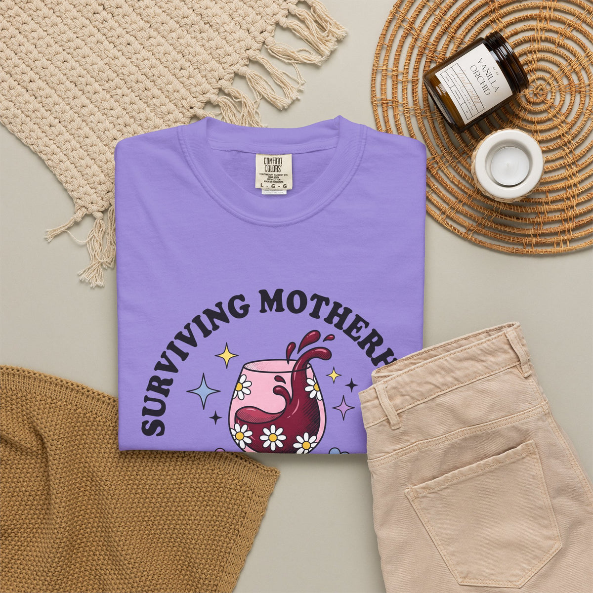 Wine Chalice T-Shirt Mom Drink Gift Women Toon T-Shirt Goblet T-Shirt Mother Fan Wineglass T-Shirt Drinking Graphic Nostalgic Flower Bouquet T-Shirt