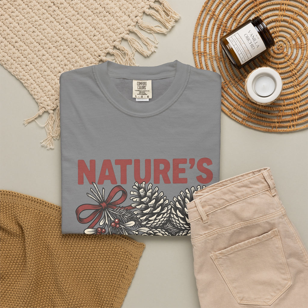 Pinecone Twig T-Shirt Christmas Outdoors Gift Women Retro T-Shirt Branch T-Shirt Xmas Fan Evergreen Graphic T-Shirt Sketch Ribbon T-Shirt