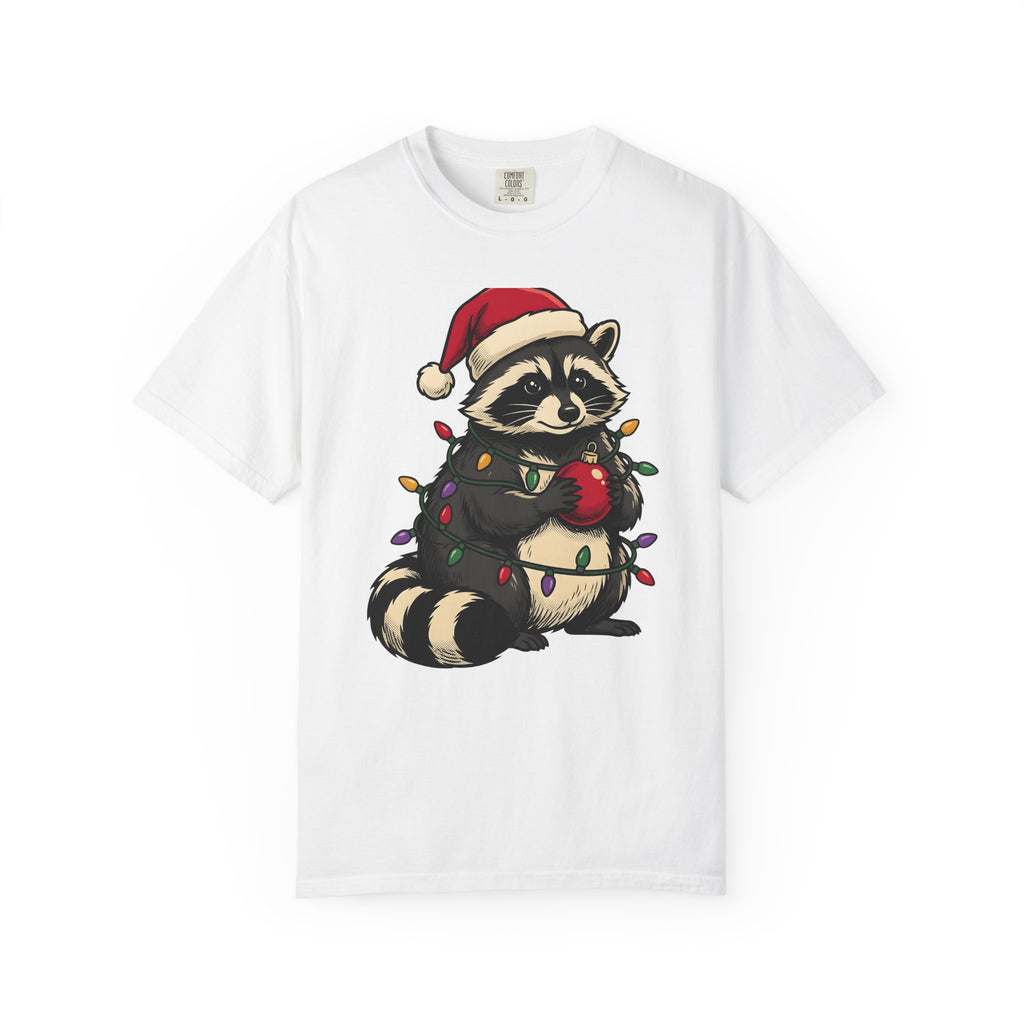 Raccoon Holiday Hat T-Shirt Christmas Creatures Gift Women Comic T-Shirt Trash Panda T-Shirt Xmas Fan Cartoon T-Shirt Animal Graphic Line Art