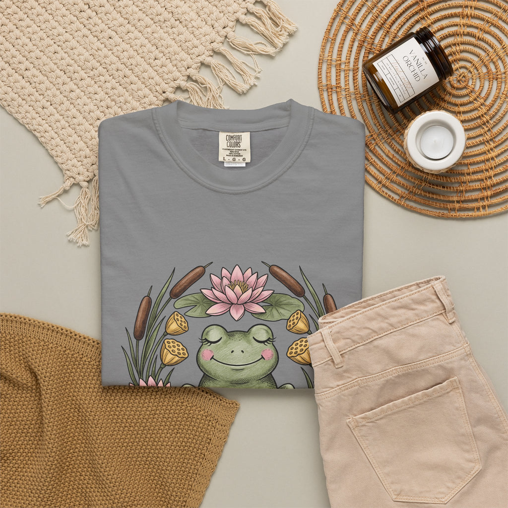 Frog Lotus Blossom T-Shirt Boho Chic Environment Gift Women Line Art T-Shirt Toad T-Shirt Bohemian Fan Minimalist T-Shirt Eco Graphic Distressed