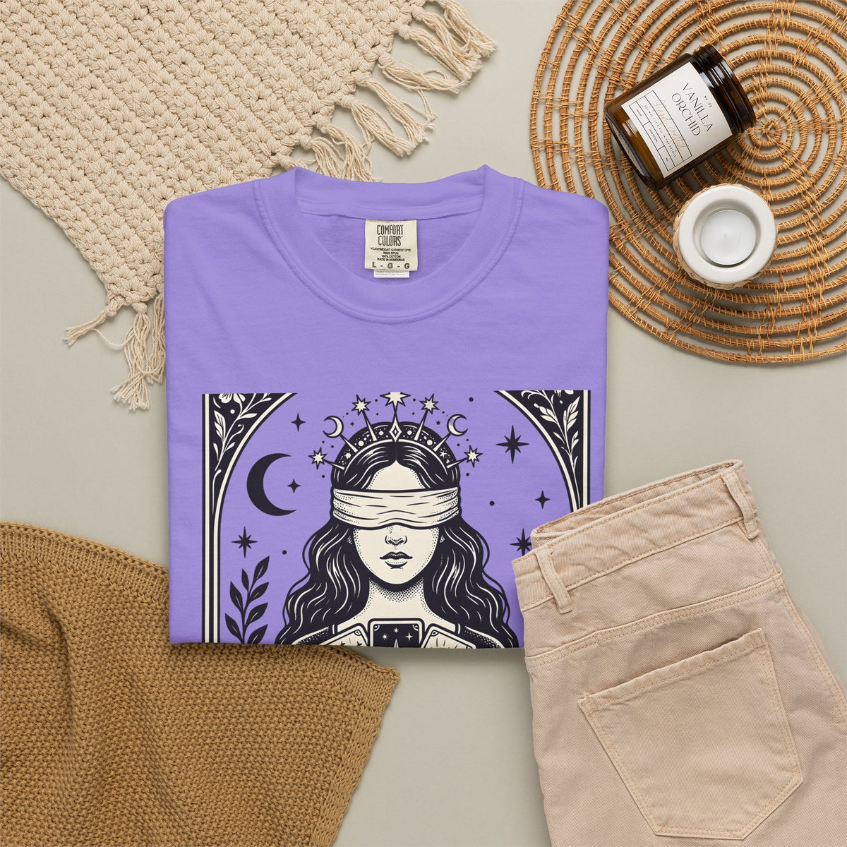 Tarot Card Reader T-Shirt Boho Chic Spiritual Gift Women Mystical T-Shirt Fortune Teller T-Shirt Bohemian Enthusiast Esoteric Graphic Spiritual