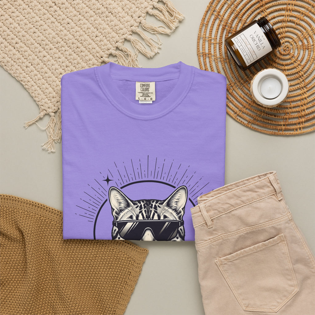 Stylish Cat T-Shirt Cat Joke Gift Women Illustrative T-Shirt Kitty T-Shirt Feline Fan Catty Graphic Old School Cool Glasses T-Shirt