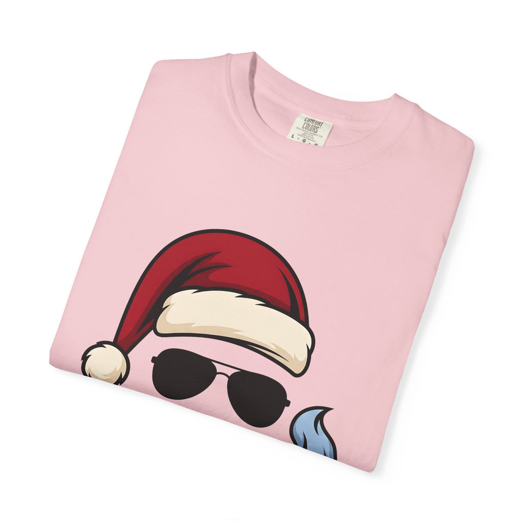 Santa Hat Sunglasses Christmas Humor Gift Cartoon Cool Shades Xmas Fan Funny Retro Smoking T-Shirt