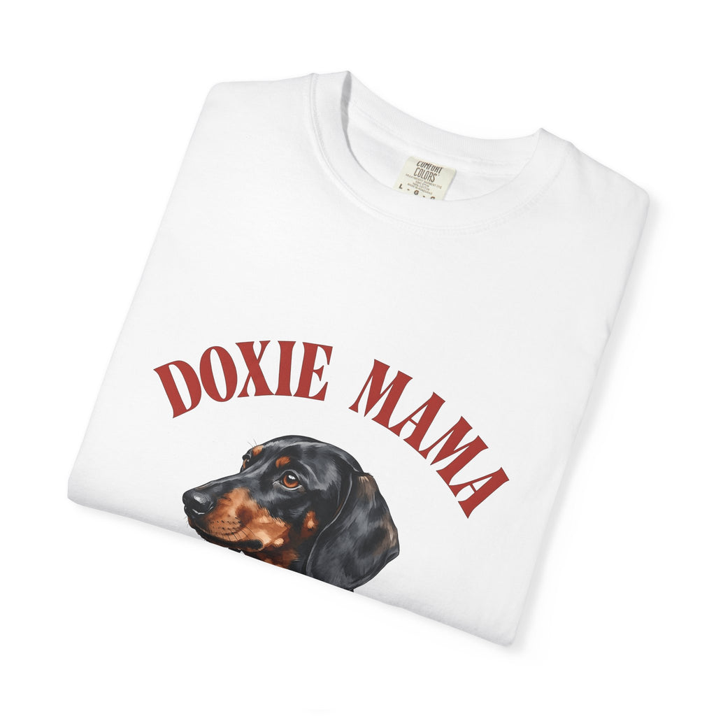 Dachshund Pet T-Shirt Dog Companion Gift Women Naturalistic T-Shirt Wiener Dog T-Shirt Dog Fan Doxie Design Dog Graphic Paint Wash Canine Portrait