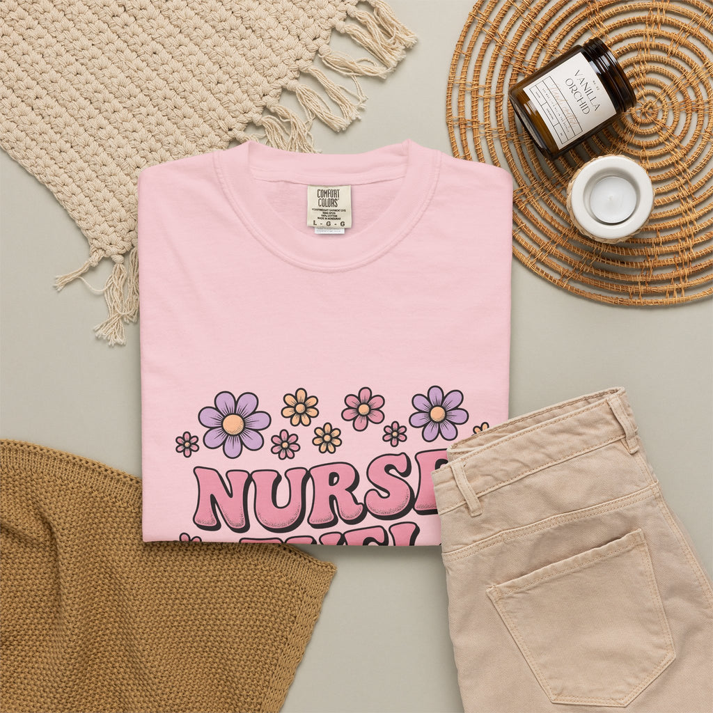Flower Graphic T-Shirt Nurses Floral Gift Women Groovy T-Shirt Illustration T-Shirt Nurse Enthusiast Psychedelic T-Shirt Botanical Graphic Floral