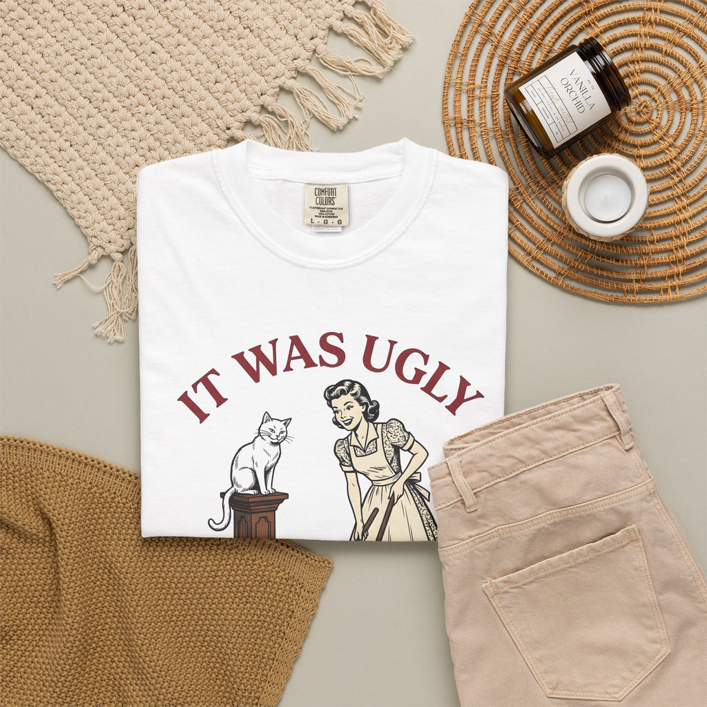 Pussycat Antique Maid T-Shirt Cat Satire Gift Women Classic T-Shirt Kitty T-Shirt Feline Fan Vintage T-Shirt Parody Graphic Line Art Broken Urn