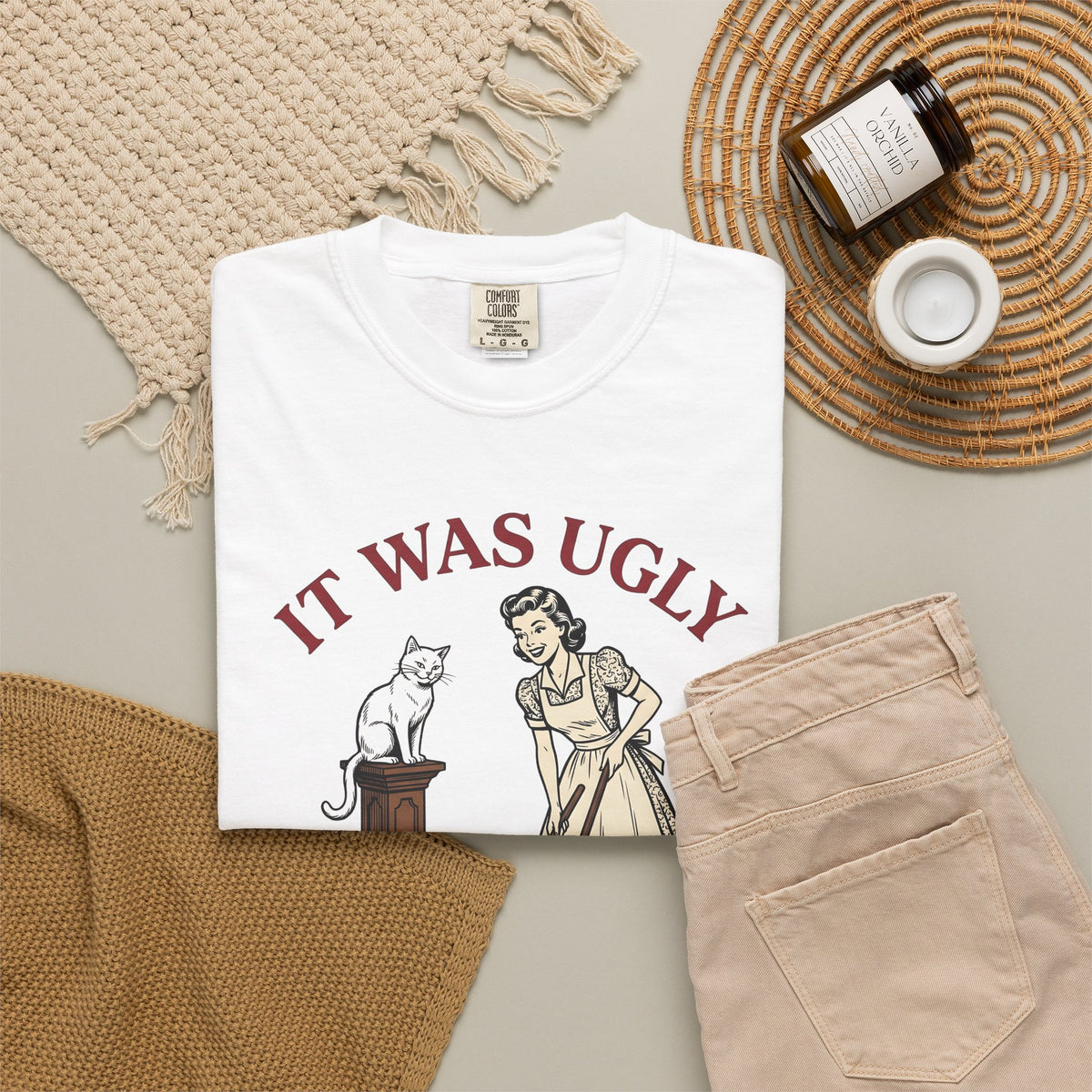 Pussycat Antique Maid T-Shirt Cat Satire Gift Women Classic T-Shirt Kitty T-Shirt Feline Fan Vintage T-Shirt Parody Graphic Line Art Broken Urn
