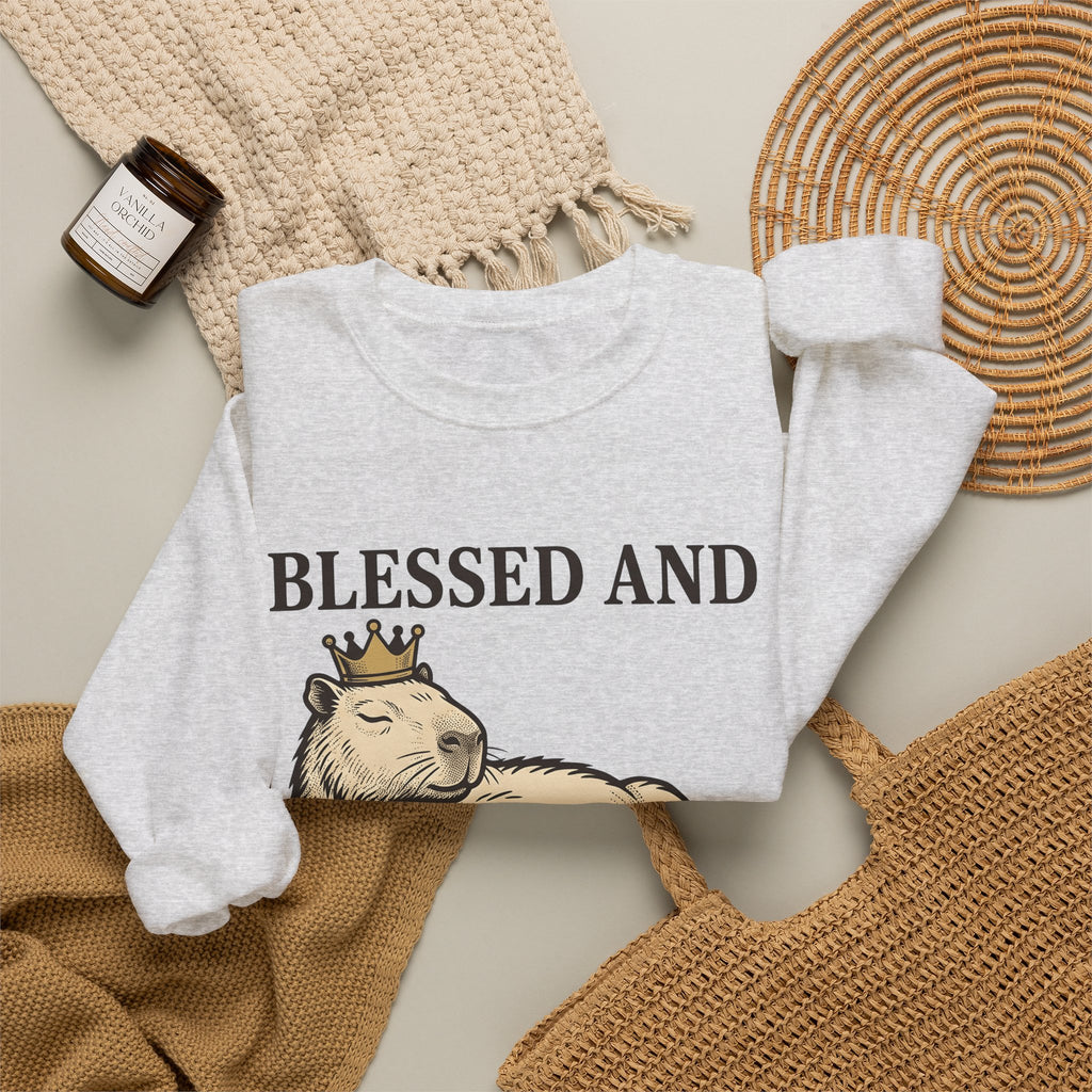 Capybara Crown Sweatshirt Capybara Comedy Gift Women Classic Sweatshirt Crown Sweatshirt Rodent Fan Retro Sweatshirt Humor Graphic Doodle Beast Sweatshirt