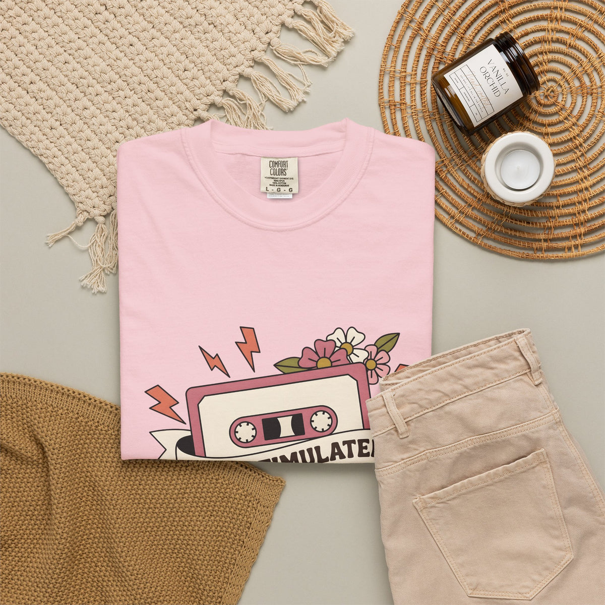 Cassette Tape T-Shirt Mom Music Gift Women Boho T-Shirt Mix Tape T-Shirt Mother Fan Vintage T-Shirt Music Graphic Retro Flowers T-Shirt