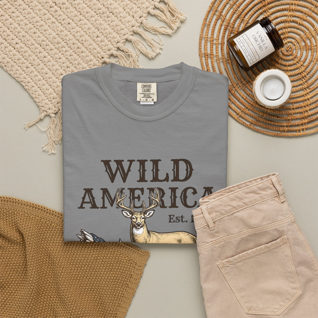 Deer Artwork America Liberty Gift Antique Fawn American Fan Vintage Freedom Doodle National Flag T-Shirt
