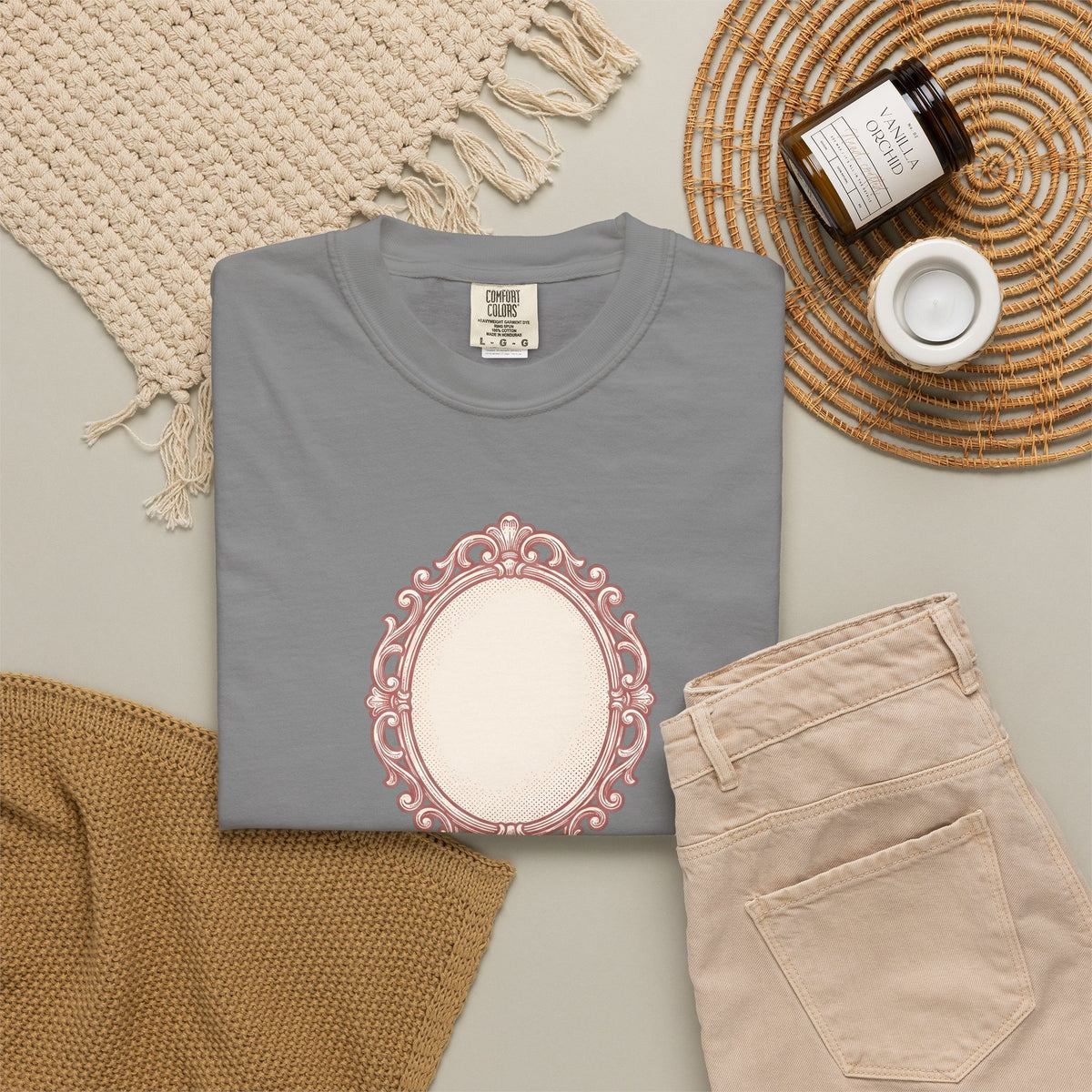 Fancy Mirror T-Shirt Cute Clothing Gift Women Antique T-Shirt Glass T-Shirt Adorable Fan Vintage T-Shirt Apparel Graphic Doodle Knot T-Shirt