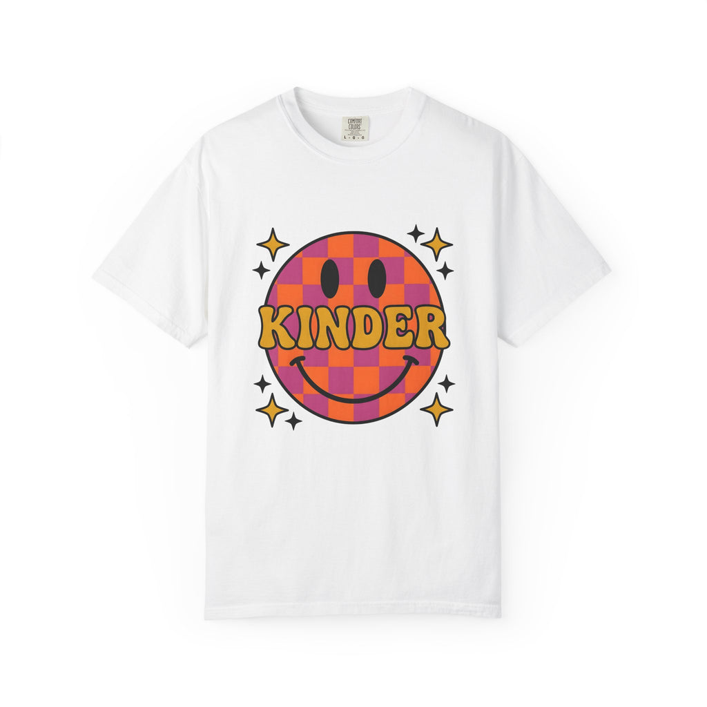 Grin Icon Teachers Inspiration Gift Nostalgic Smiley Educator Enthusiast Vintage Motivational T-Shirt