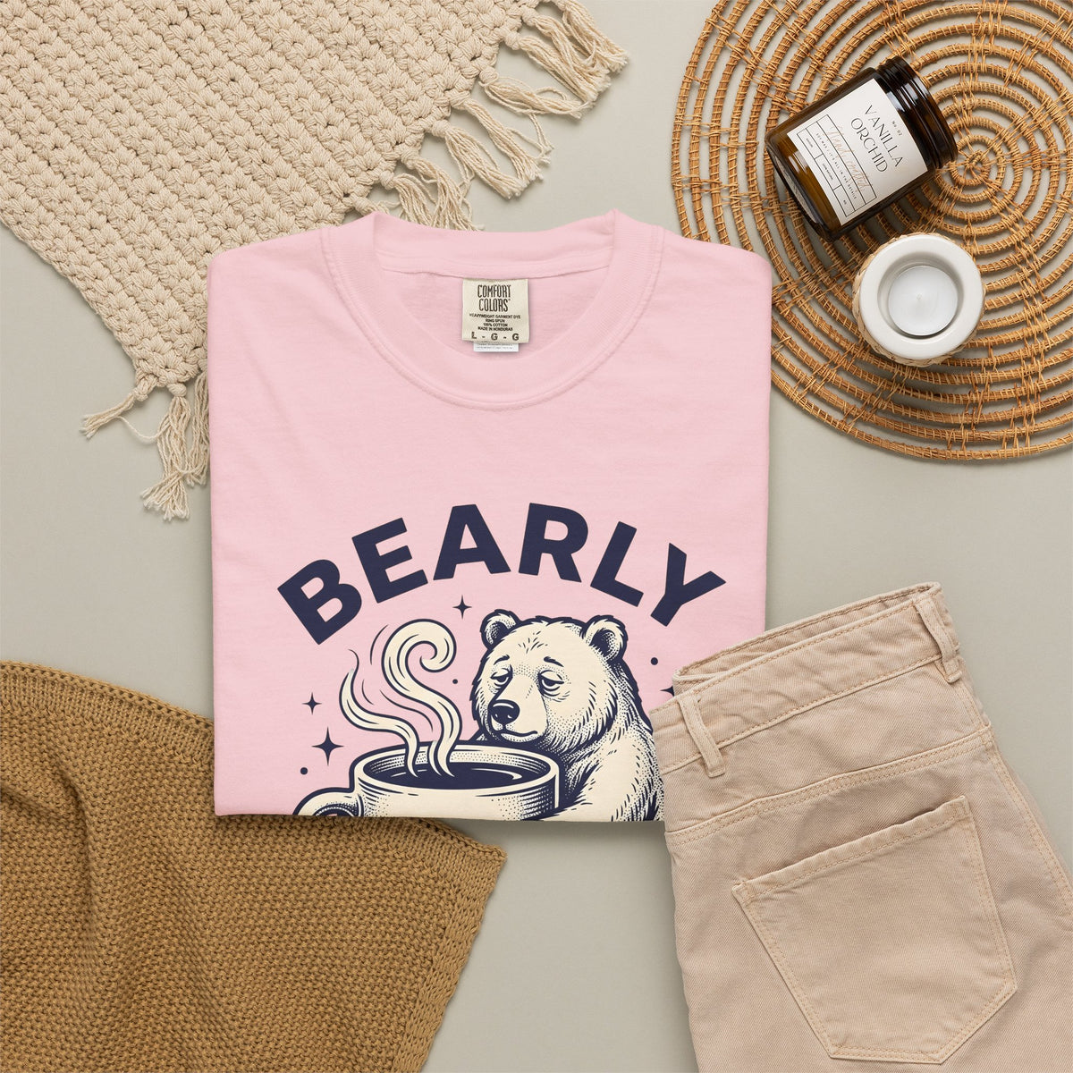 Grizzly Coffee Cup T-Shirt Funny Creatures Gift Women Doodle T-Shirt Coffee T-Shirt T-Shirt Humor Fan Cartoon T-Shirt Beast Graphic Line Art Coffee