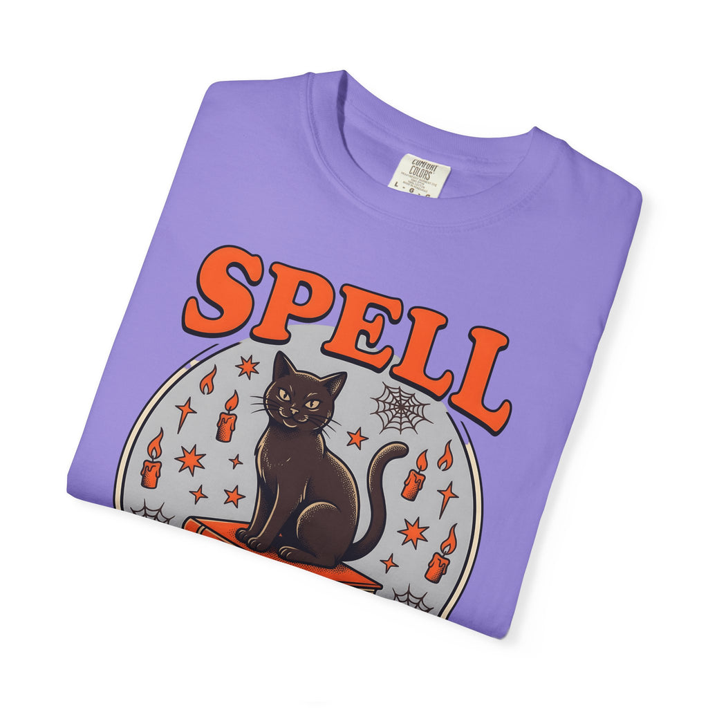 Black Cat T-Shirt Halloween Witchcraft Gift Women Vintage T-Shirt Cat T-Shirt Horror Fan Occult Graphic T-Shirt Retro Spell