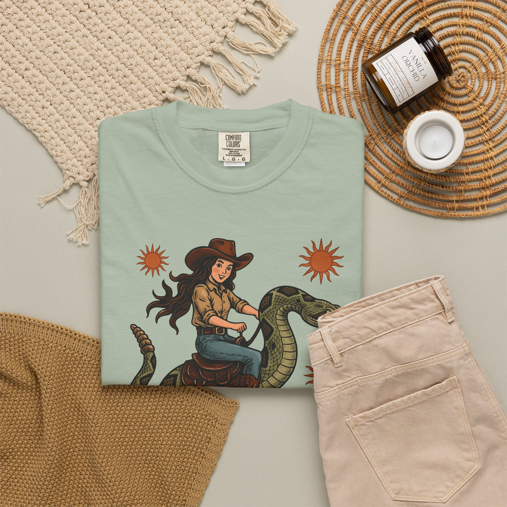Cowgirl Serpent T-Shirt Cowgirl Wildlife Gift Women Cowboy T-Shirt Snake T-Shirt Rodeo Fan Western T-Shirt Animal Graphic Retro Sunshine T-Shirt