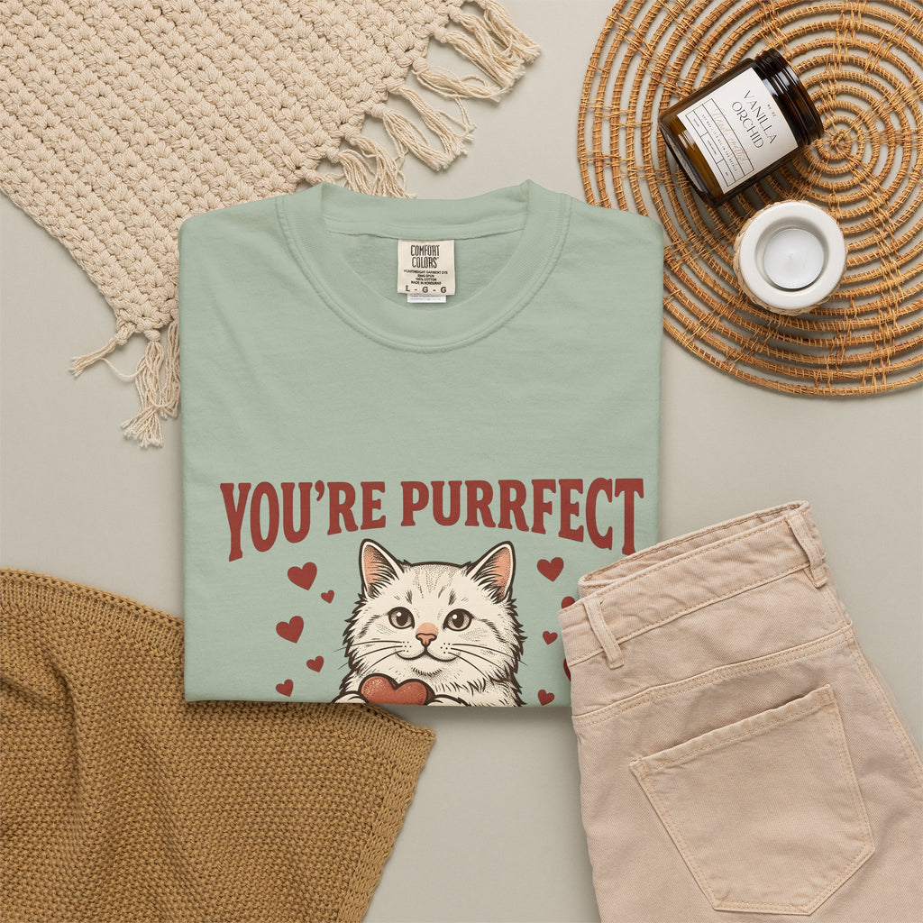 Kitten T-Shirt T-Shirt Cat Hearts Gift Women Retro T-Shirt Coffee T-Shirt T-Shirt Cat Fan Feline T-Shirt Vintage T-Shirt Valentine Graphic Sketch Love Symbols