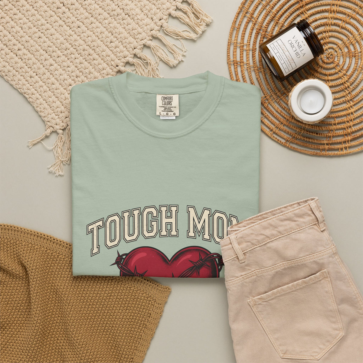 Romance Wire Fence T-Shirt Moms Event Gift Women Illustrative T-Shirt Fencing T-Shirt Mother Fan Illustrated T-Shirt Party Graphic Hand Drawn Wire