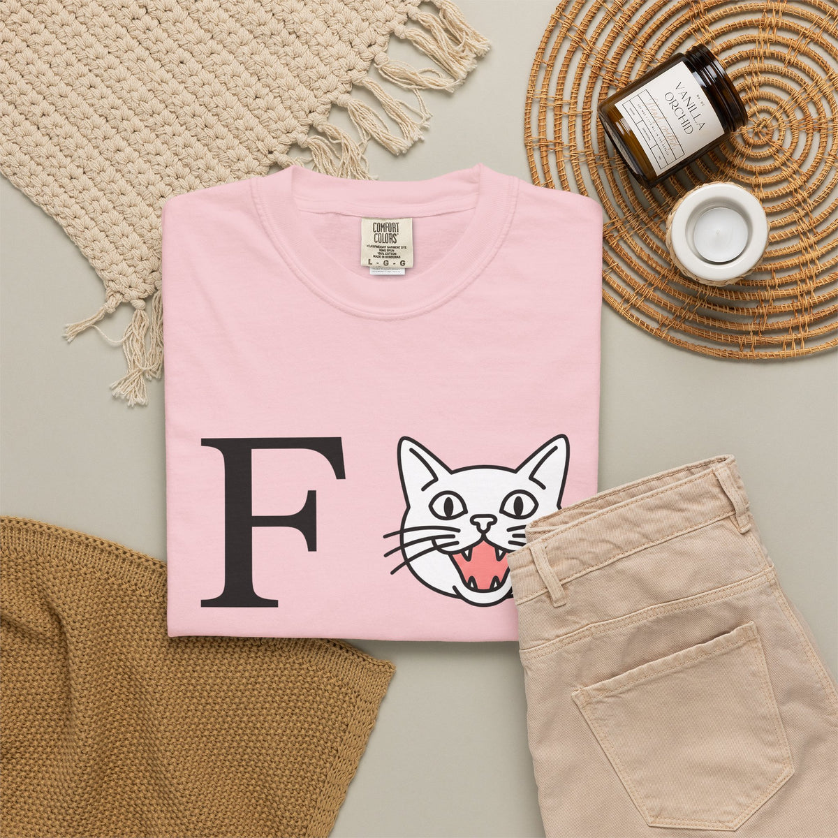 Cat Face Graphic T-Shirt Cat Humor Gift Women Minimalist T-Shirt Kitty T-Shirt Feline Fan Simple T-Shirt Funny Graphic Modern Bold Letters T-Shirt