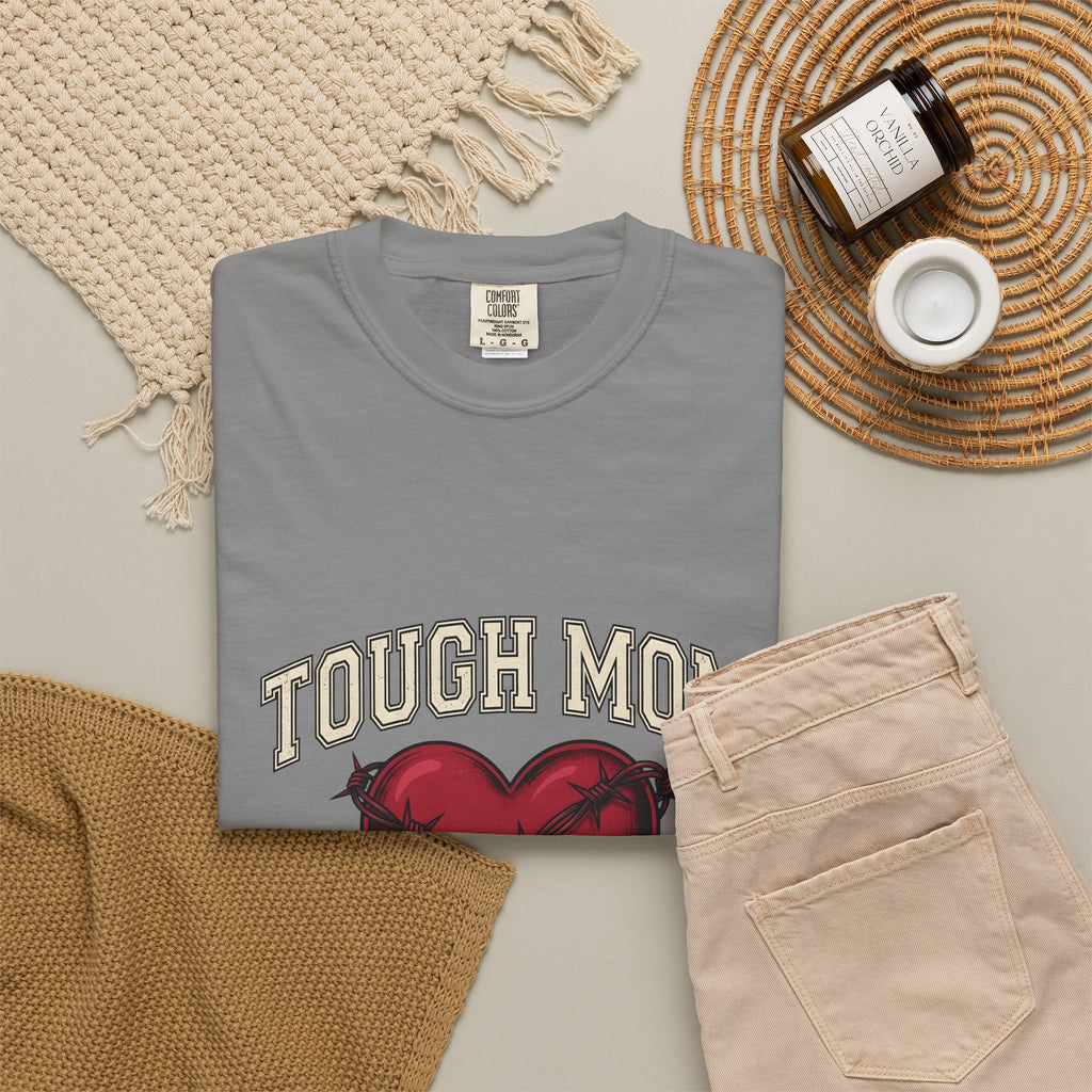 Romance Wire Fence T-Shirt Moms Event Gift Women Illustrative T-Shirt Fencing T-Shirt Mother Fan Illustrated T-Shirt Party Graphic Hand Drawn Wire