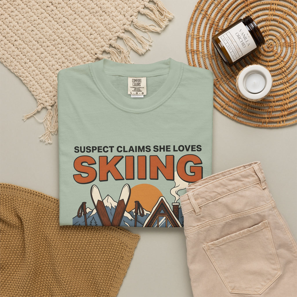 Ski Gear Lodge T-Shirt Skiing Winter Gift Women Cartoon T-Shirt Ski Lodge T-Shirt Skier Enthusiast Cartoonish T-Shirt Frosty Graphic Vintage