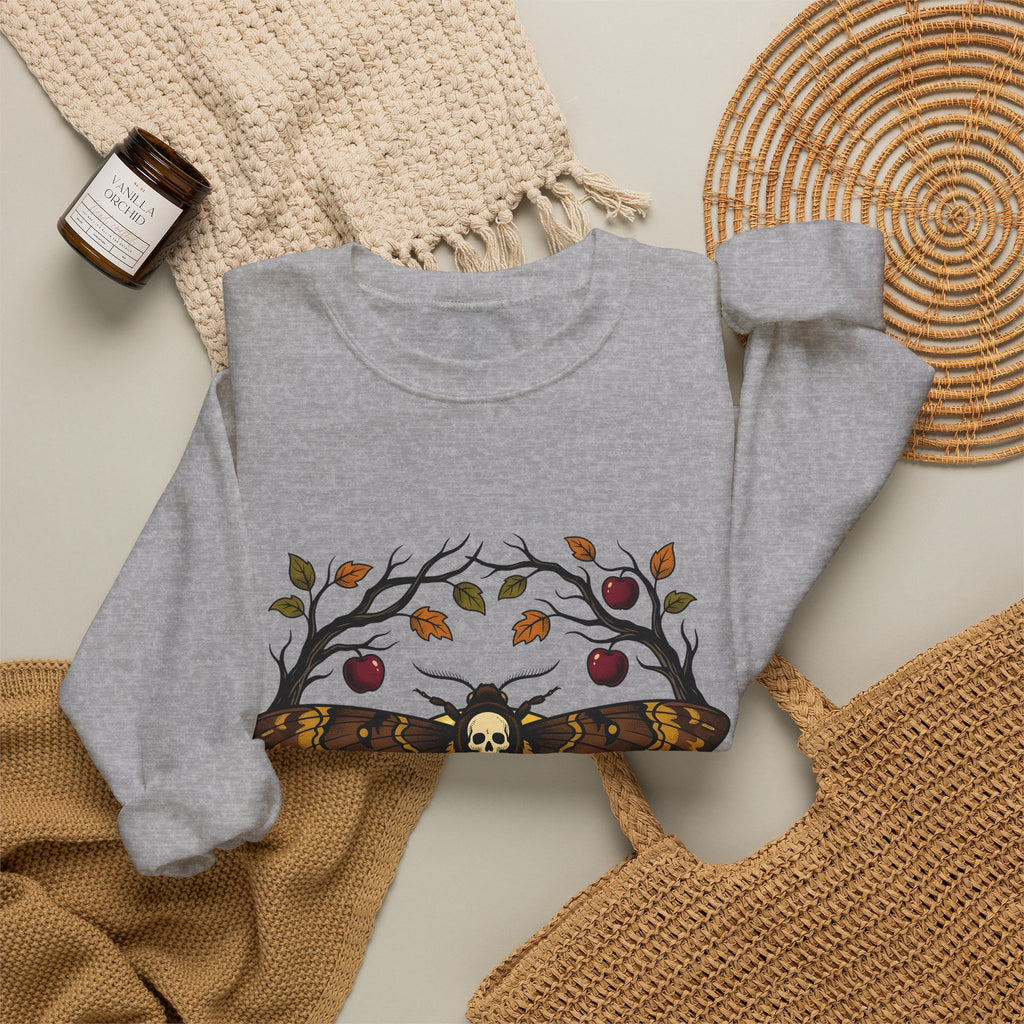 Moth Skull Sweatshirt Halloween Horror Gift Women Retro Sweatshirt Insect Sweatshirt Horror Fan Creepy Sweatshirt Macabre Graphic Sketch