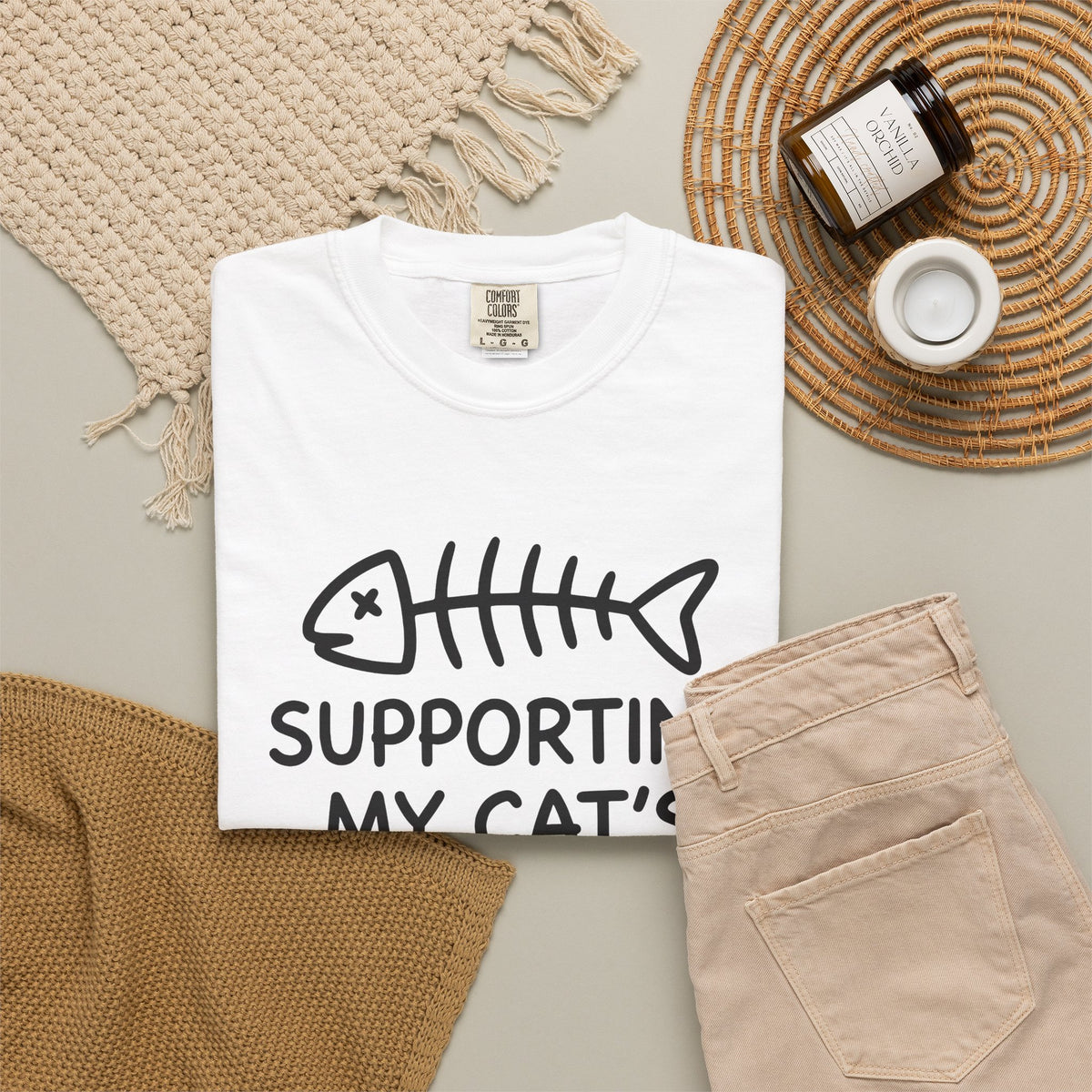 Fish Bone T-Shirt Cat Funny Gift Women Cute T-Shirt Fish Skeleton T-Shirt Cat Fan Fishy T-Shirt Humorous Graphic Sketch Cat Treats T-Shirt