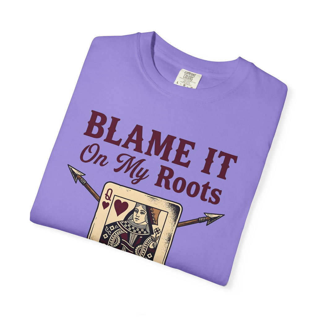 Playing Queen T-Shirt Cowgirl Western Gift Women Hand Drawn T-Shirt Queen T-Shirt Rodeo Fan Illustrated T-Shirt Country Graphic Folk Liquor Glass