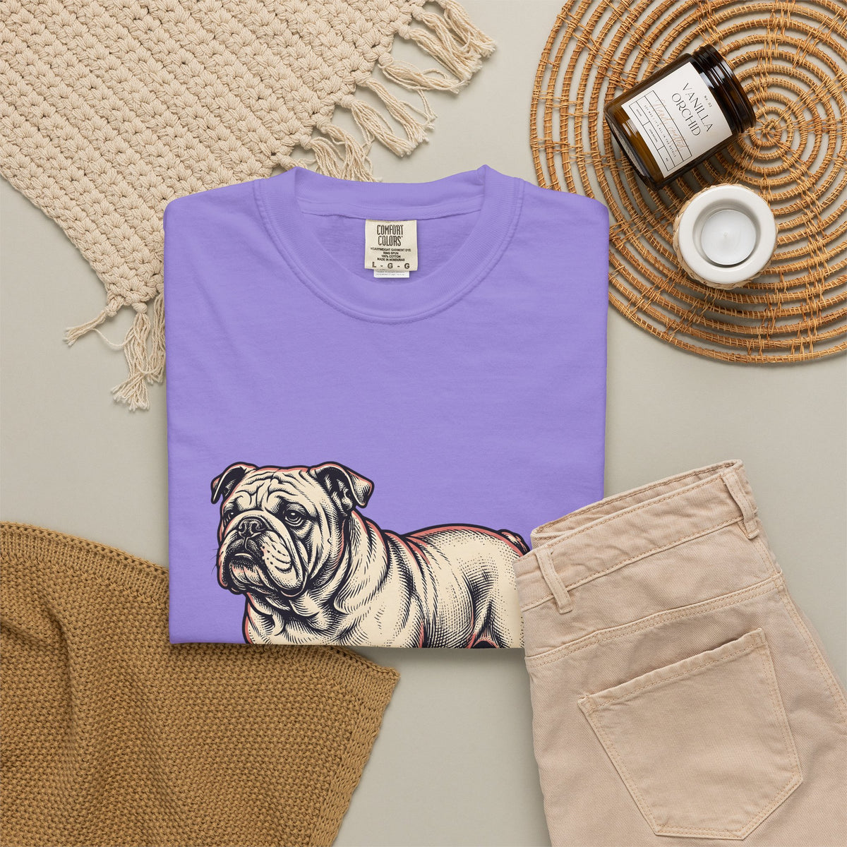 Bulldog Dog T-Shirt Dog Pets Gift Women Vintage T-Shirt Bulldog T-Shirt Dog Fan Bulldog T-Shirt Animal Graphic Hand Drawn Grass T-Shirt
