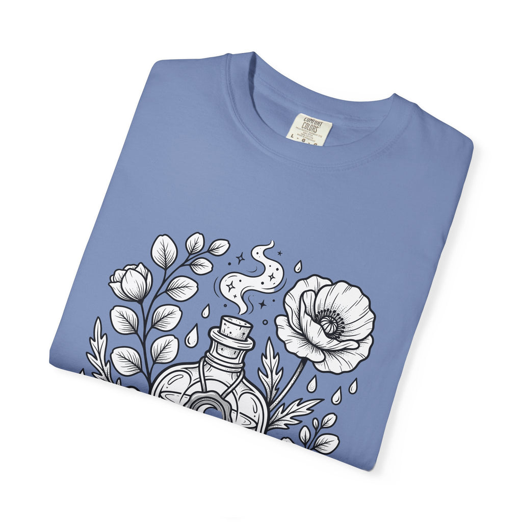 Magic Bottle T-Shirt Halloween Spells Gift Women Sketch T-Shirt Genie Bottle T-Shirt Horror Fan Mystic Drawing Graphic Retro Flower T-Shirt