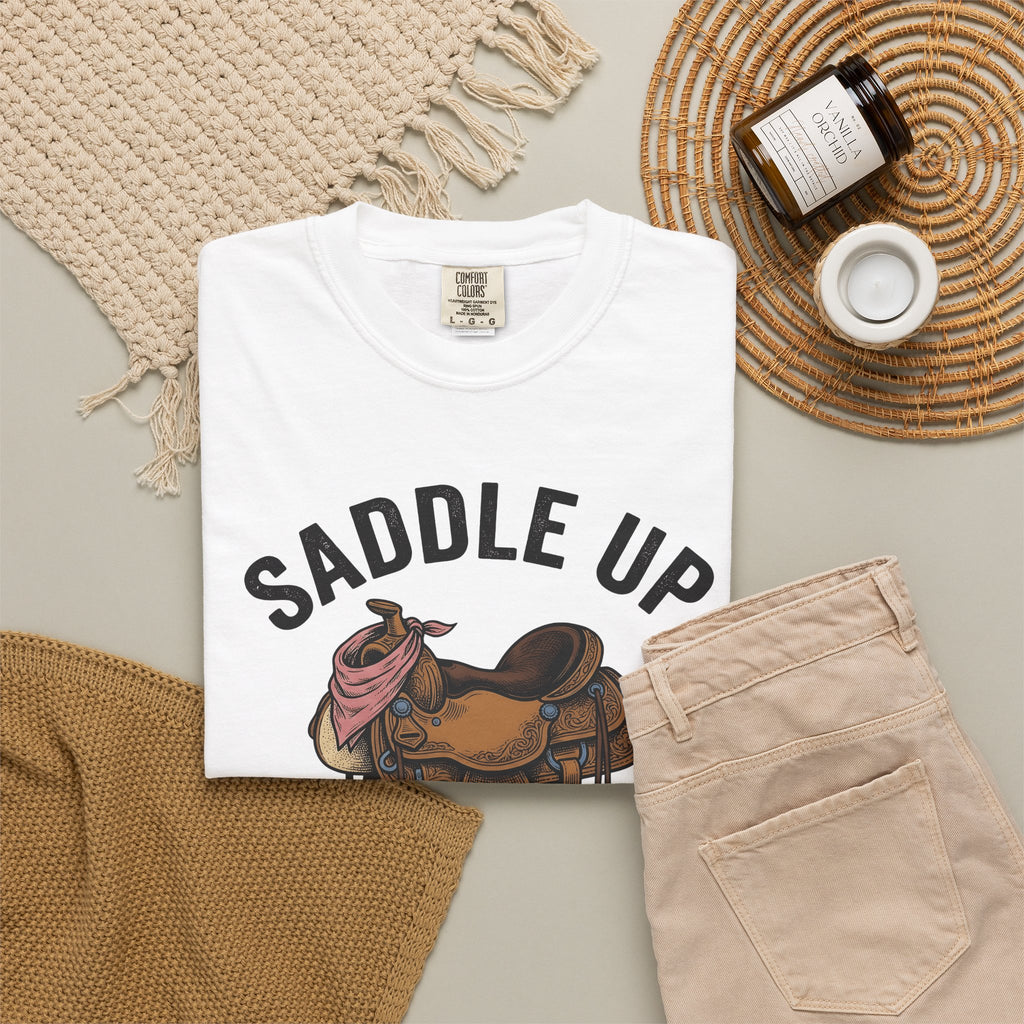 Horse Saddle T-Shirt Cowgirl Agriculture Gift Women Classic T-Shirt Saddle T-Shirt Rancher Fan Vintage T-Shirt Farming Graphic Old School Kerchief