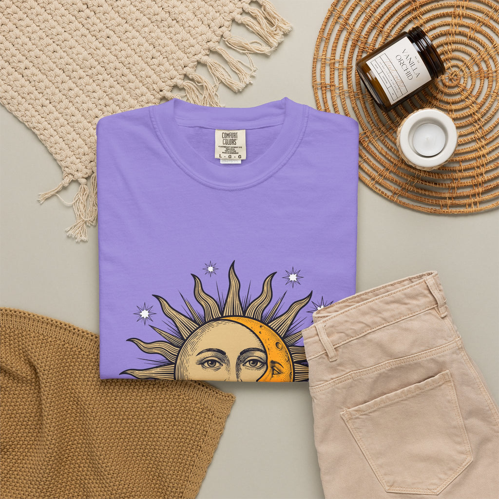Sun Moon Faces T-Shirt Celestial Zodiac Gift Women Hippie T-Shirt Moonface T-Shirt Galaxy Fan Cosmic T-Shirt Astrology Graphic Retro Stars T-Shirt