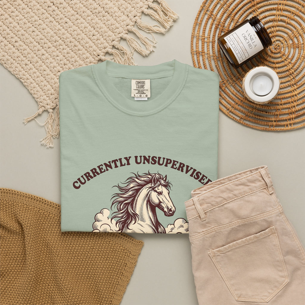 Horse Illustration T-Shirt Cowgirl Wildlife Gift Women Retro T-Shirt Equine T-Shirt Cowboy Fan Rodeo T-Shirt Wildlife Graphic Country Sky T-Shirt