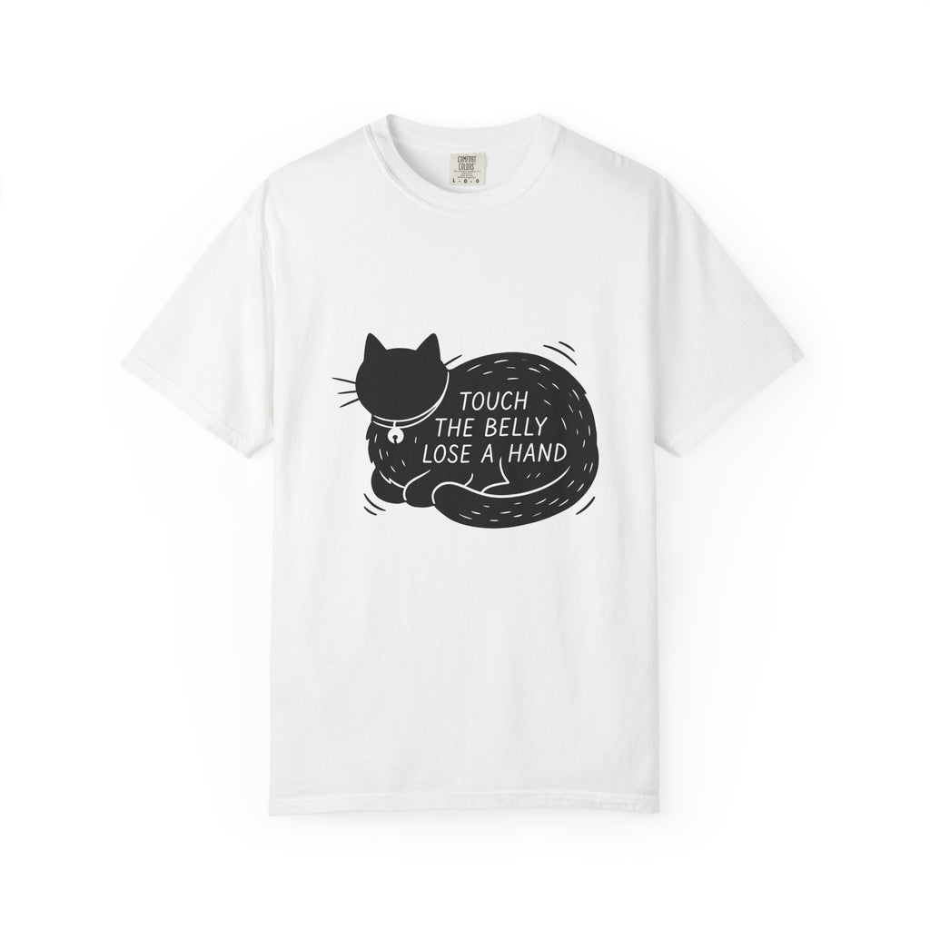 Black Feline T-Shirt Cat Fun Gift Women Flat T-Shirt Cat T-Shirt Cat Fan Minimalist T-Shirt Humorous Graphic Chic Pendant T-Shirt