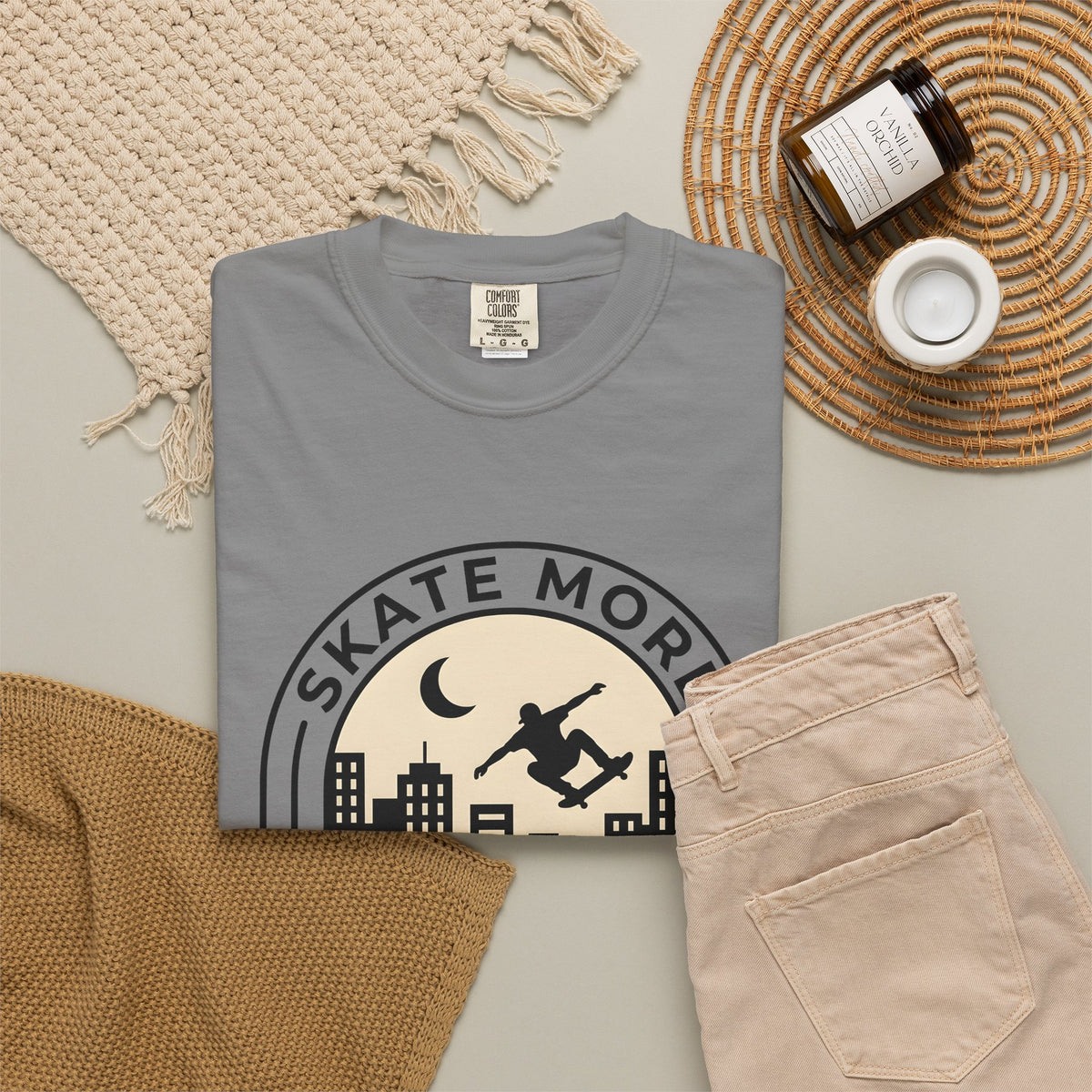 Skate Silhouette T-Shirt Skateboarding City Gift Women Modern Graphic T-Shirt Skater T-Shirt Sk8 Fan Urban Graphic Design Illustration Vintage
