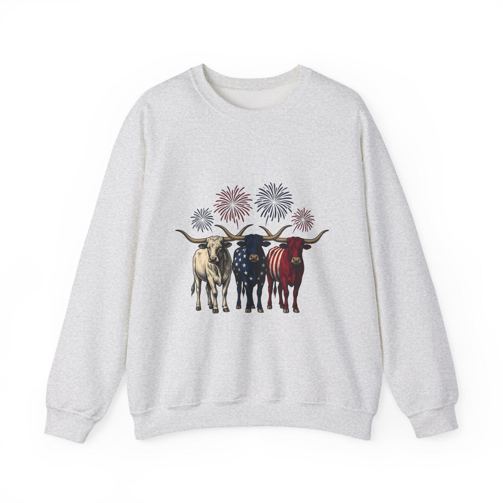 American Longhorn Cattle Sweatshirt 4th Of July Country Gift Women Retro Sweatshirt Longhorns Sweatshirt Independence Day Fan Vintage Sweatshirt Rural Graphic