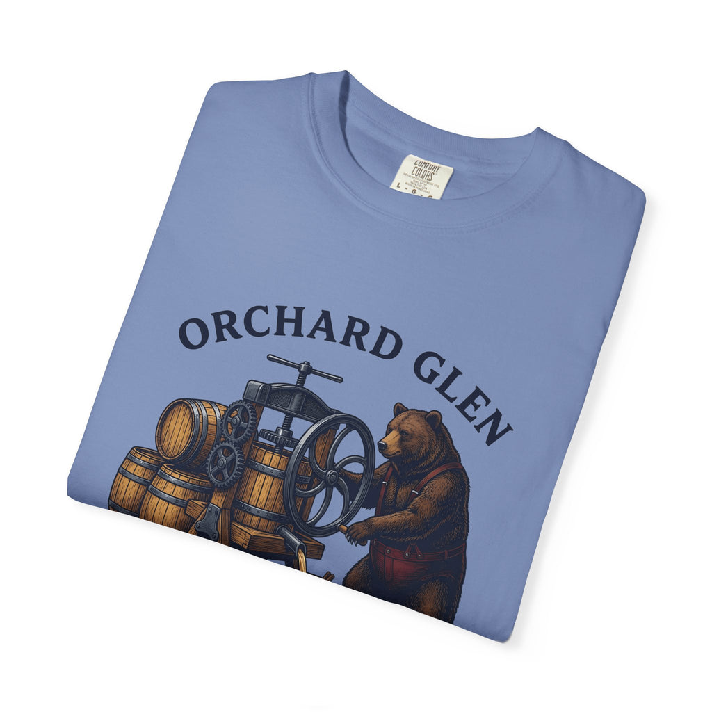 Bear Cider Machine T-Shirt Christmas Leaves Gift Women Old Fashioned T-Shirt Cider Press T-Shirt Xmas Fan Vintage T-Shirt Foliage Graphic Ink