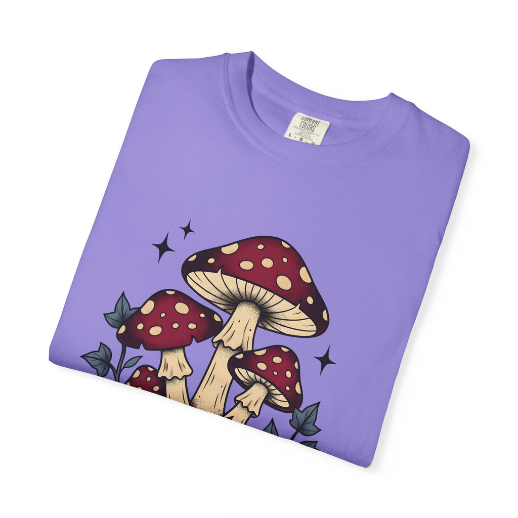 Toadstool Bunch T-Shirt Boho Chic Forest Gift Women Line Art T-Shirt Mushroom T-Shirt Bohemian Fan Minimalist T-Shirt Woods Graphic Rustic Creeper