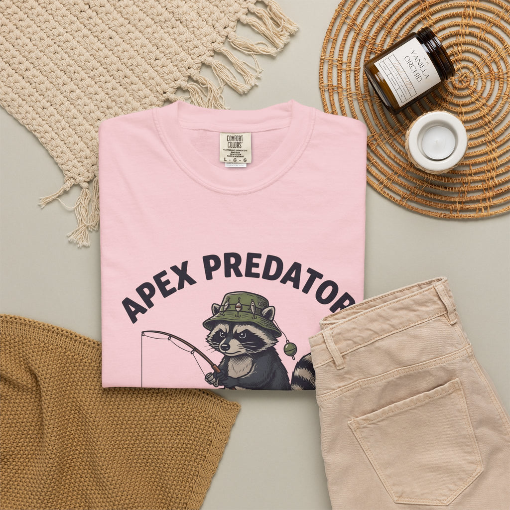 Raccoon Angler Fishing Wildlife Gift Cute Trash Panda Angling Fan Furry Retro Fishing Boat T-Shirt
