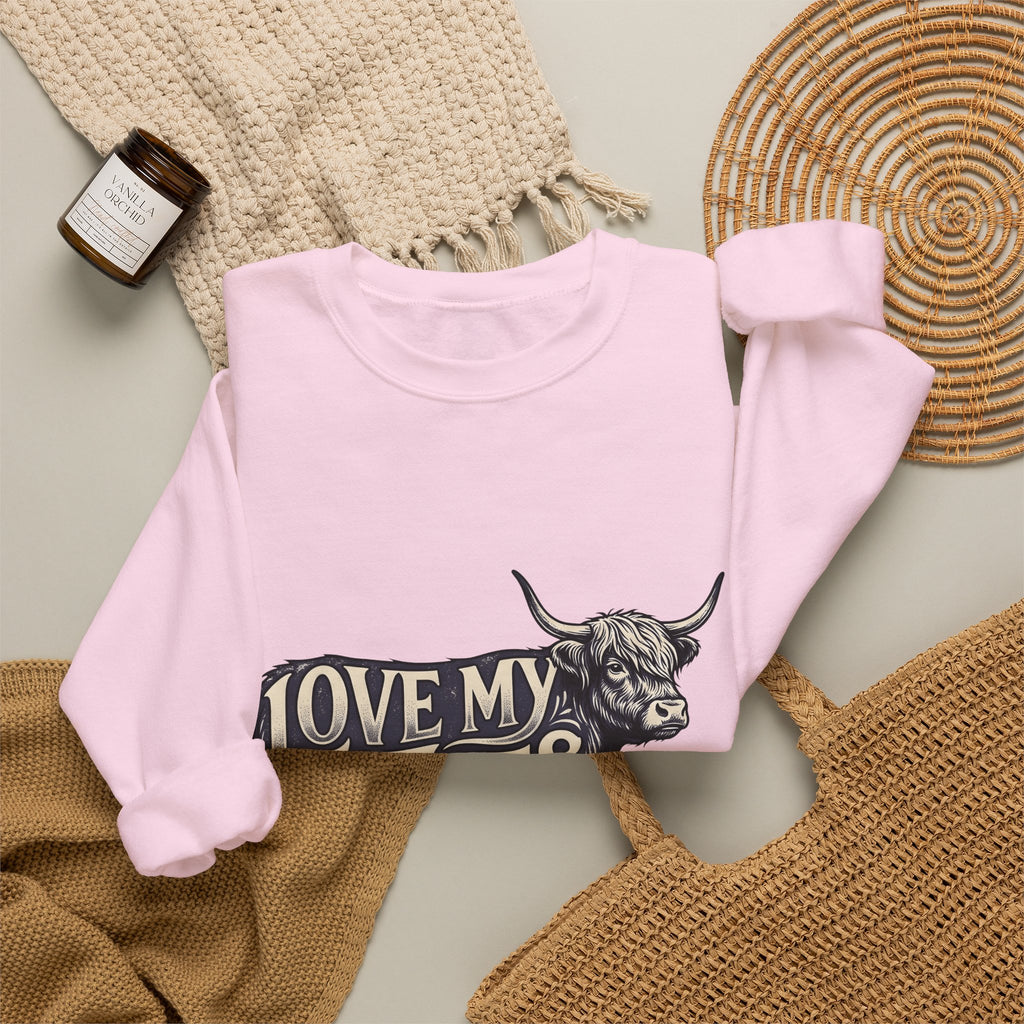 Fuzzy Cattle Sweatshirt Coffee Creatures Gift Women Classic Sweatshirt Cow Sweatshirt Coffee Fan Vintage Sweatshirt Animal Graphic Outline Latte Cup Sweatshirt