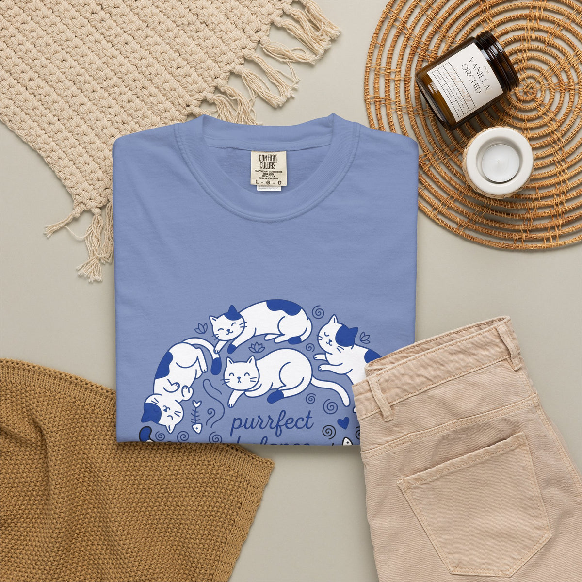 Sleeping Cats T-Shirt Cat Animals Gift Women Doodle T-Shirt Kitten T-Shirt Cat Fan Feline T-Shirt Cartoon Graphic Wildlife Illustration Minimalist