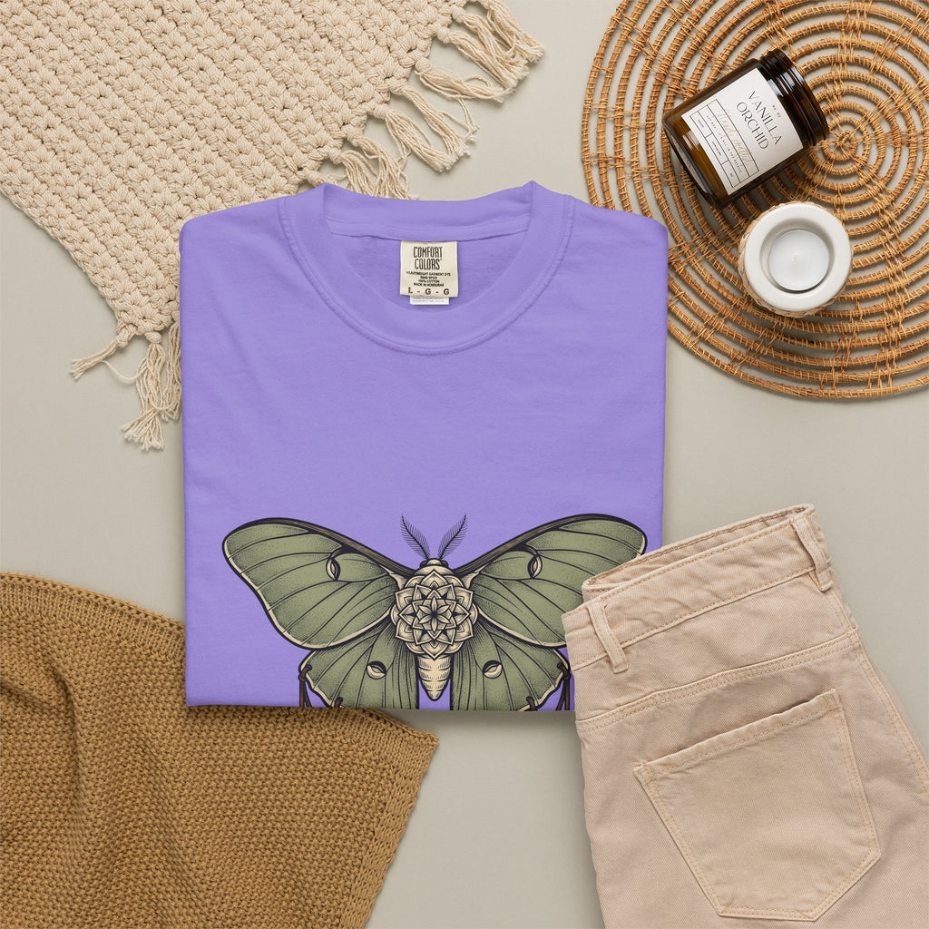 Luna Moth T-Shirt Boho Chic Nature Gift Women Tattoo T-Shirt Actias Luna T-Shirt Hippie Fan Tribal T-Shirt Environmental Graphic Vintage Crystals