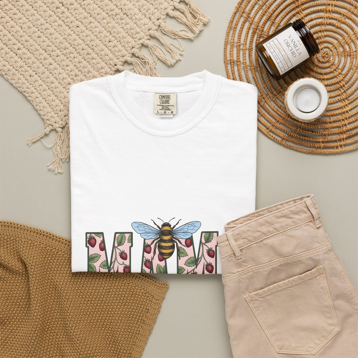 Honeybee Strawberry Art T-Shirt Moms Outdoors Gift Women Floral T-Shirt Bee T-Shirt Mom Fan Botanical T-Shirt Adventure Graphic Retro Foliage