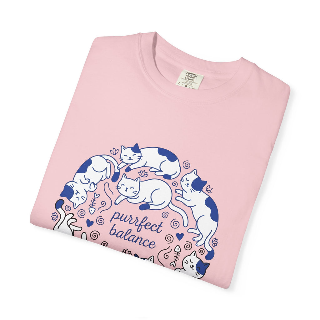 Sleeping Cats T-Shirt Cat Animals Gift Women Doodle T-Shirt Kitten T-Shirt Cat Fan Feline T-Shirt Cartoon Graphic Wildlife Illustration Minimalist