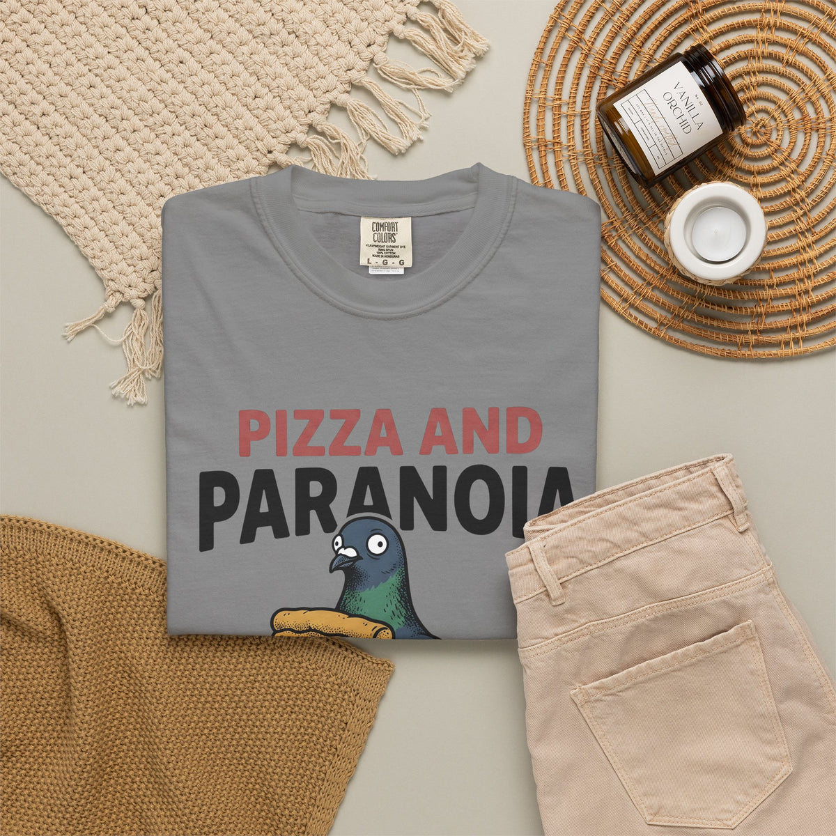 Bird Pizza T-Shirt Funny Wildlife Gift Women Animated T-Shirt Pizza T-Shirt Humor Fan Cartoon T-Shirt Animal Graphic Retro Meal T-Shirt