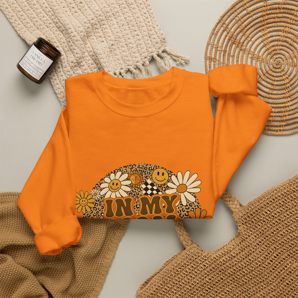 Smiley Flowers Sweatshirt Moms Aesthetic Gift Women Boho Sweatshirt Happy Face Sweatshirt Motherhood Enthusiast Hippie Sweatshirt Visual Design Retro Leopard