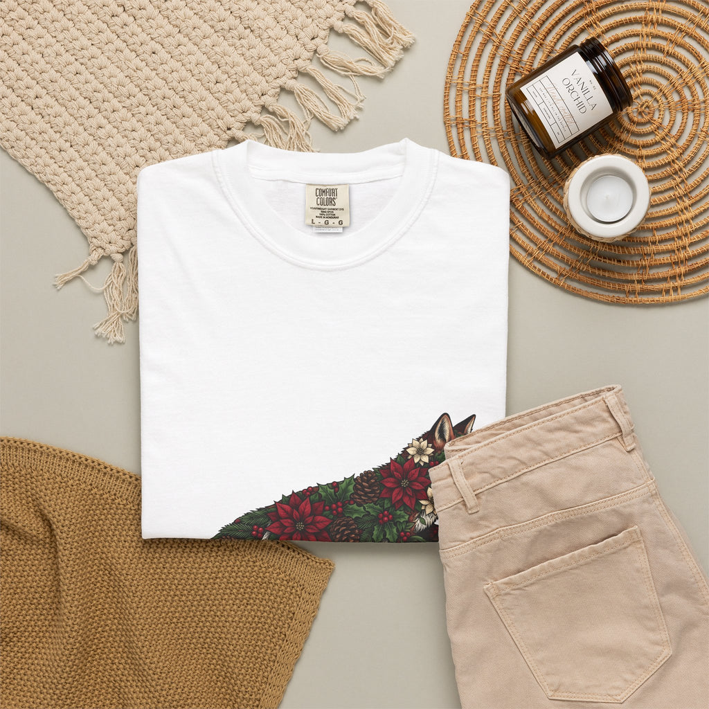 Fox Flower Holiday Winter Gift Floral Flower Christmas Fan Floral Snowflake Retro Pine Cone T-Shirt
