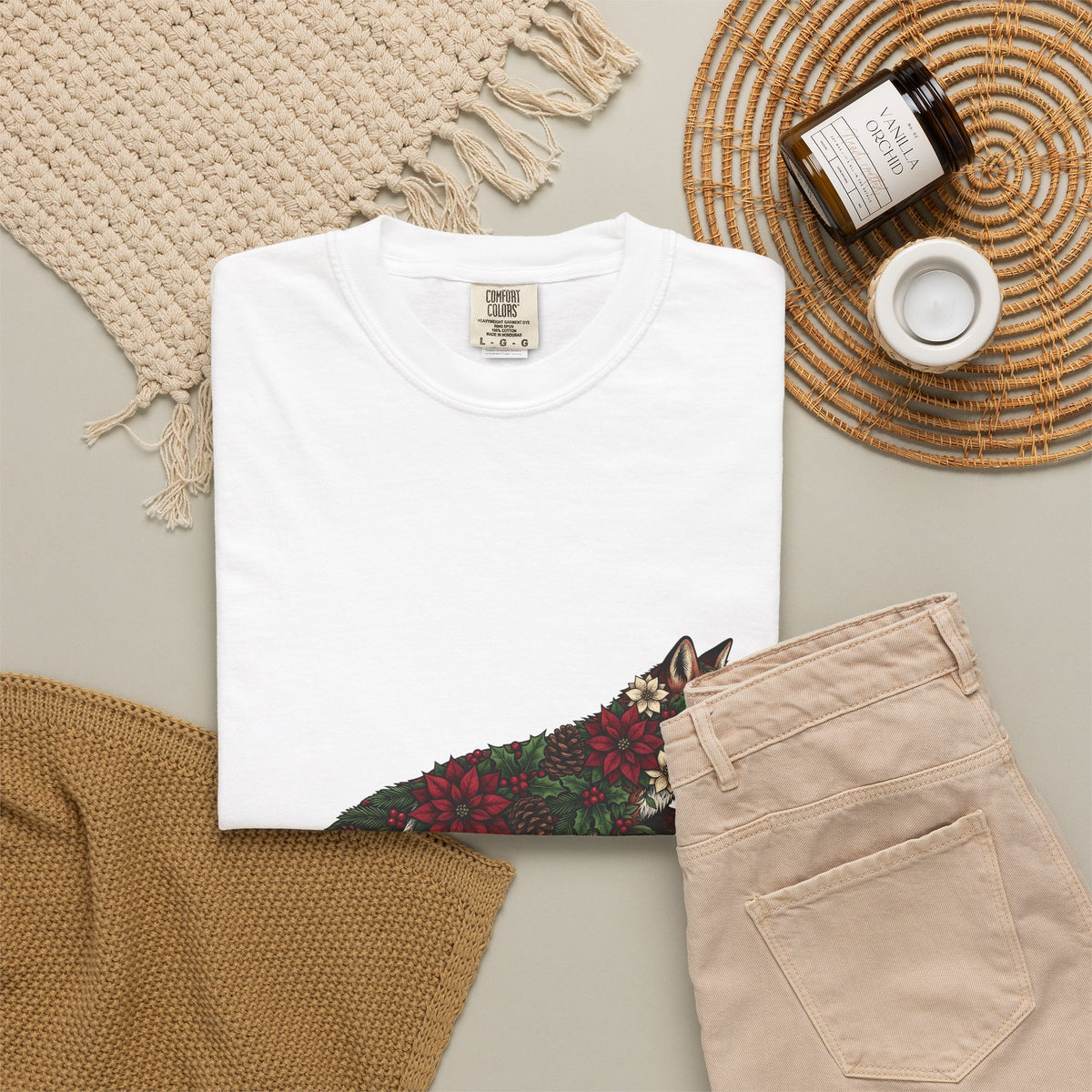 Fox Flower Holiday Winter Gift Floral Flower Christmas Fan Floral Snowflake Retro Pine Cone T-Shirt